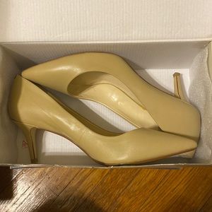 Women’s Pumps